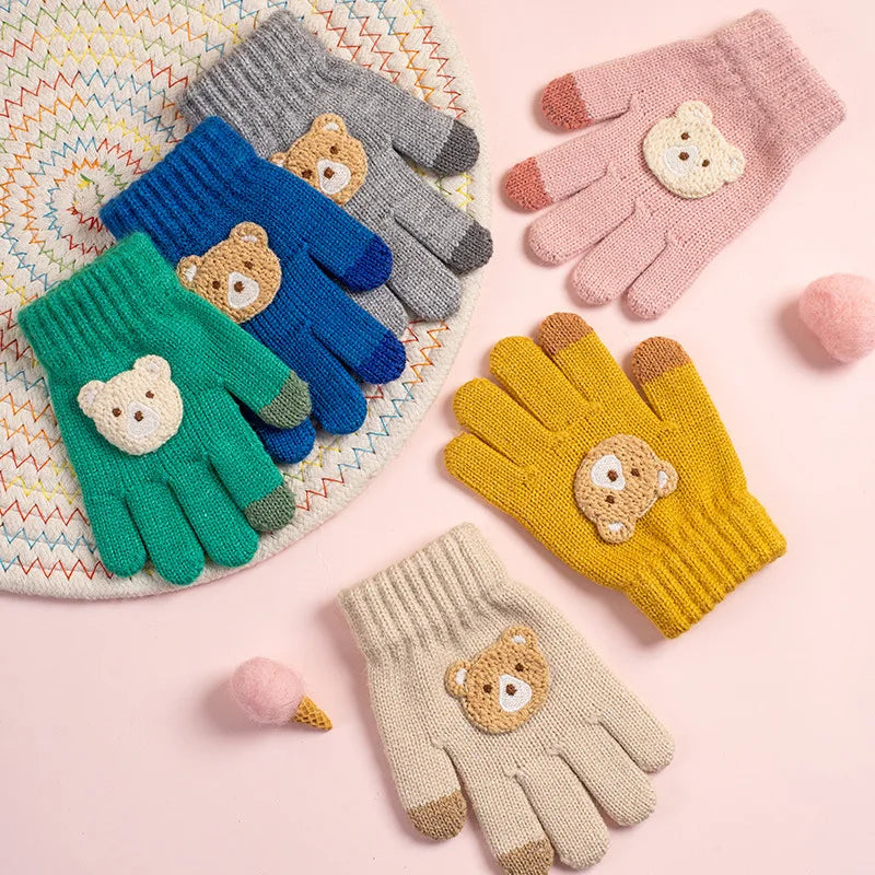 2-6 year old cartoon bear baby gloves with crochet hooks, 