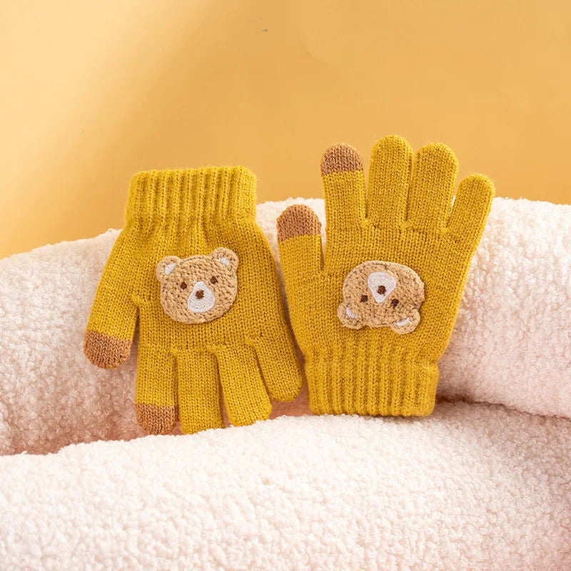 2-6 year old cartoon bear baby gloves with crochet hooks, 