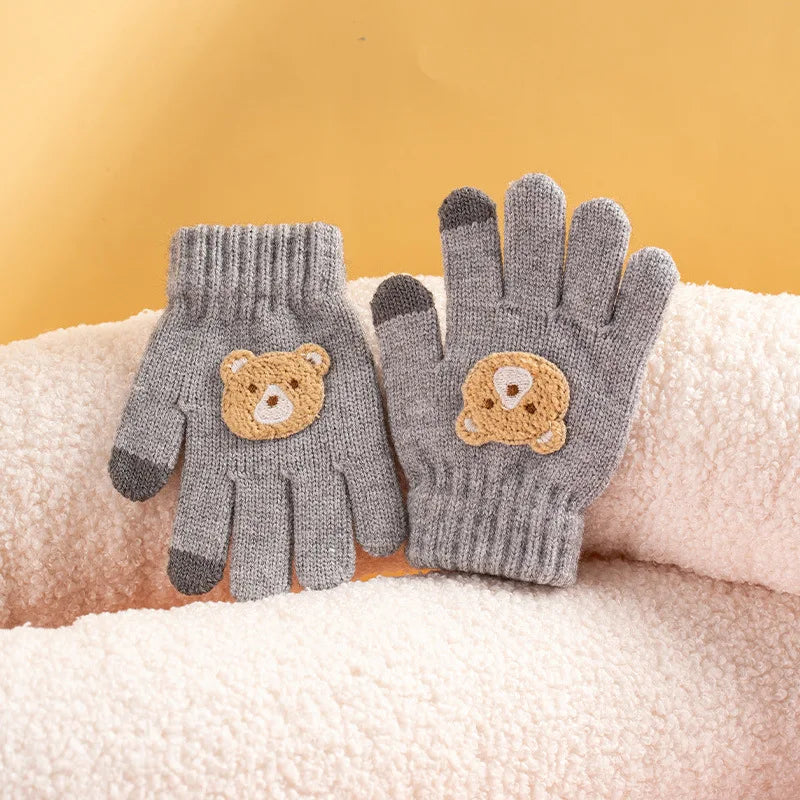 2-6 year old cartoon bear baby gloves with crochet hooks, 